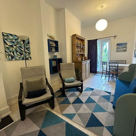 Blachington Cottage, Stunning And Central By Air Premier Сийфорд Екстериор снимка