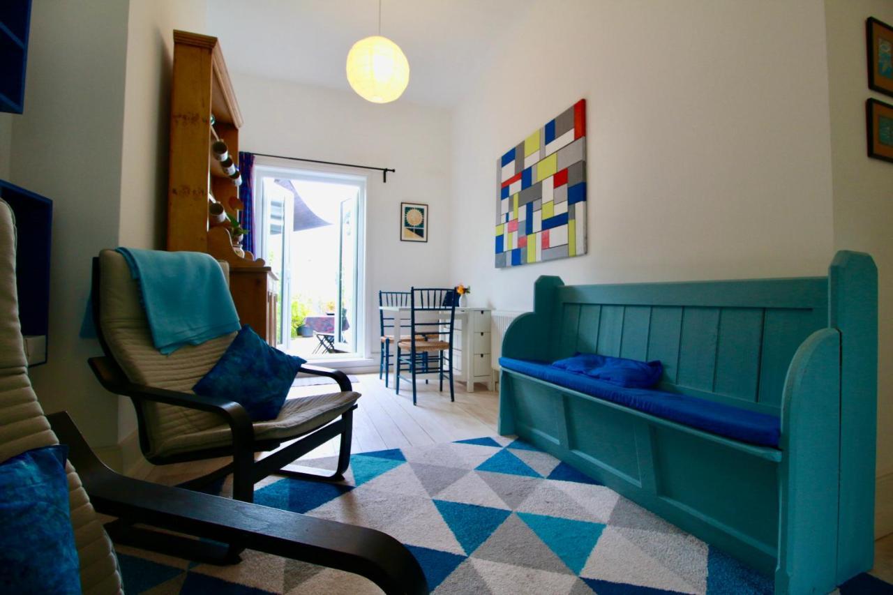 Blachington Cottage, Stunning And Central By Air Premier Сийфорд Екстериор снимка